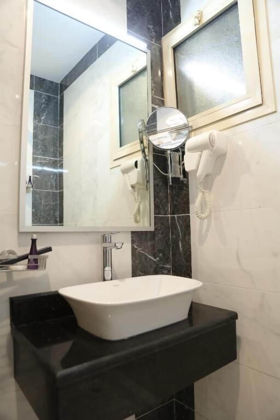 Towels, soap, shampoo, toilet paper