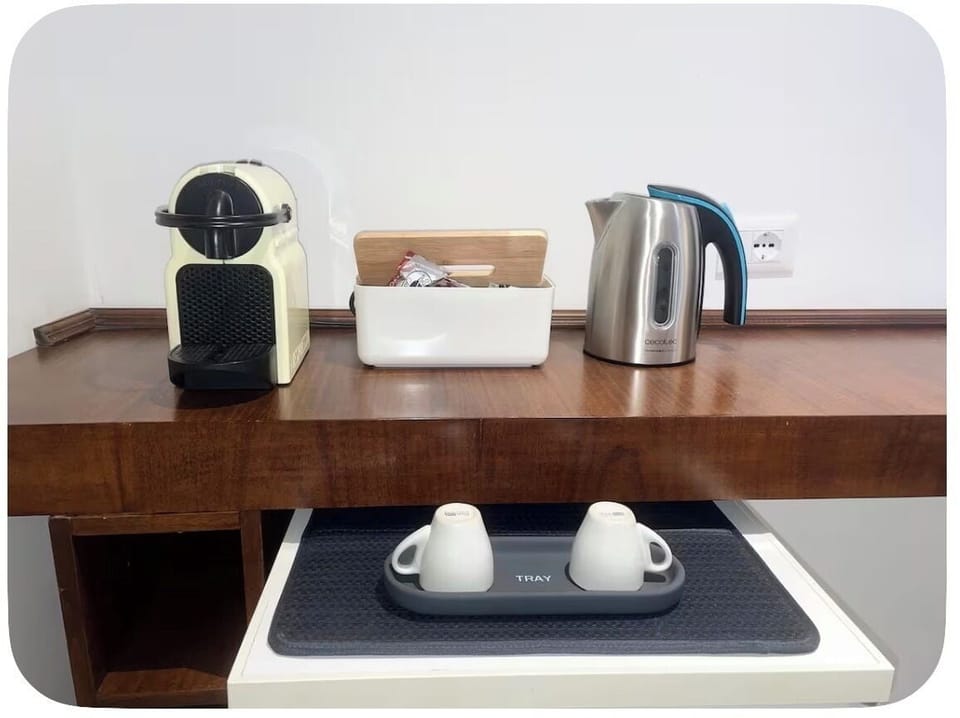 Standard Apartment, 1 Bedroom, Air conditioning, City View | Coffee and/or coffee maker
