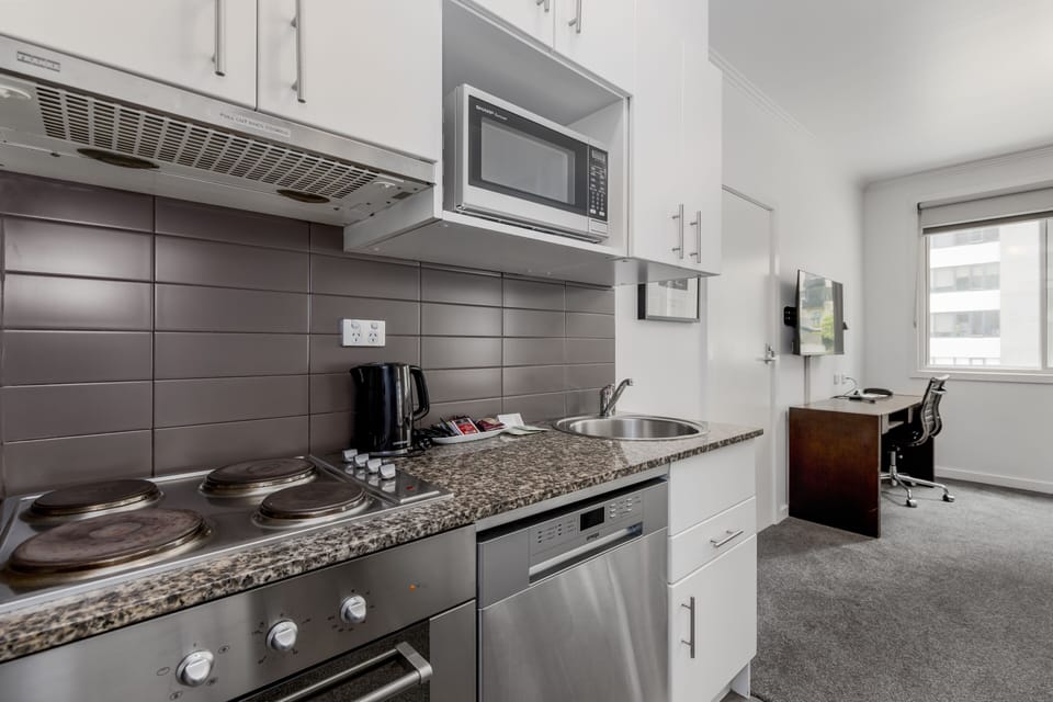 One Bedroom Apartment | Private kitchenette | Fridge, coffee/tea maker, electric kettle
