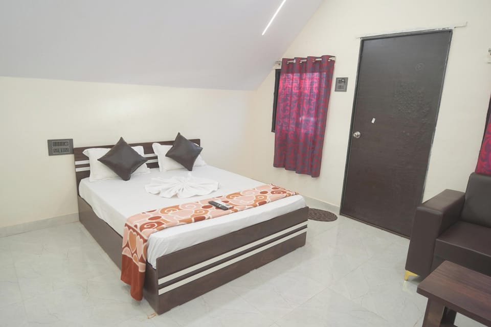Deluxe Room | Desk, laptop workspace, WiFi (free)