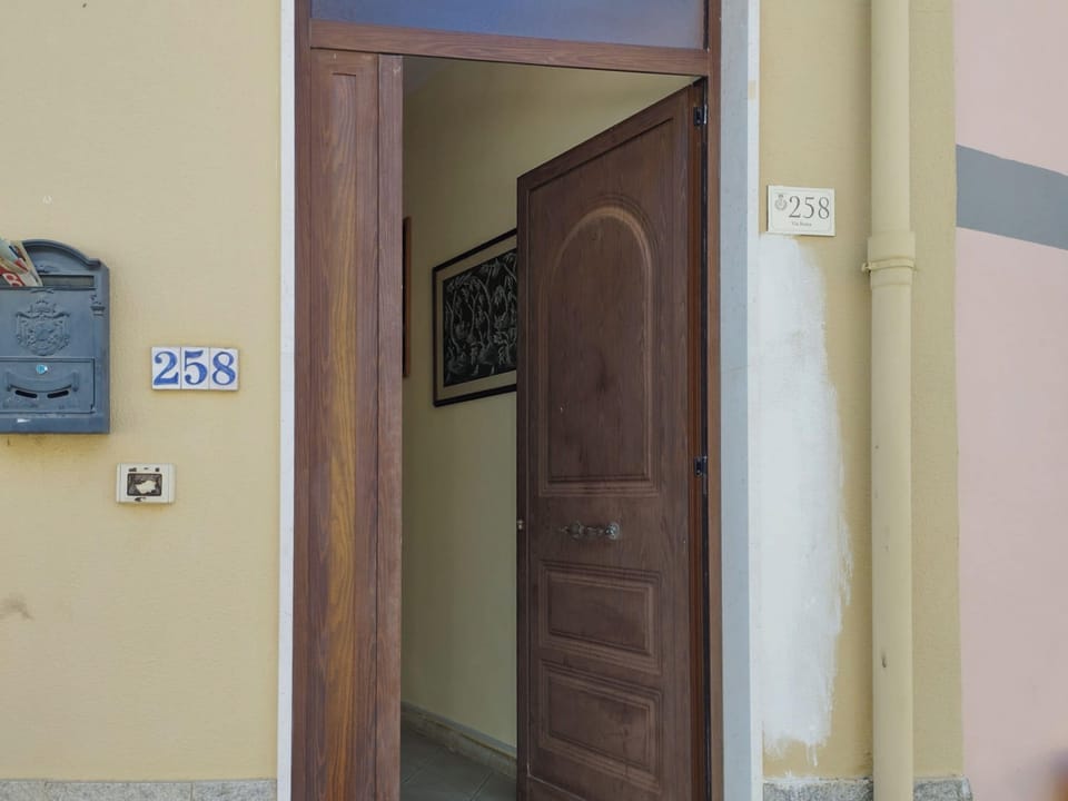 House | Exterior detail