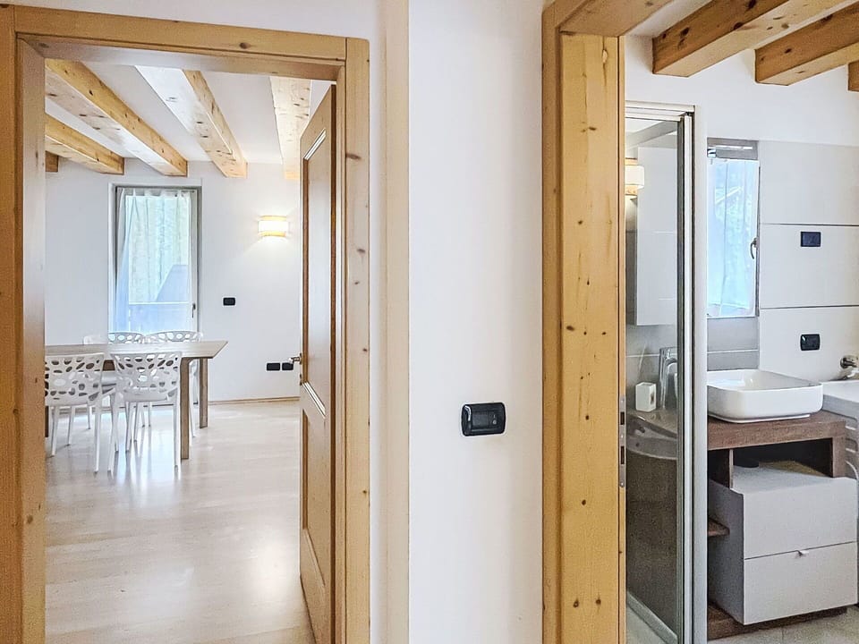 Flooring, Wood, Interior Design, Floor, Ceiling, Home, Door, Room, Furniture, Hardwood