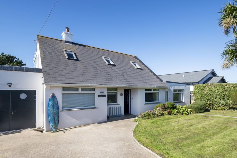 Rear garden exterior at Fourburrows in Mawgan Porth Cornwall