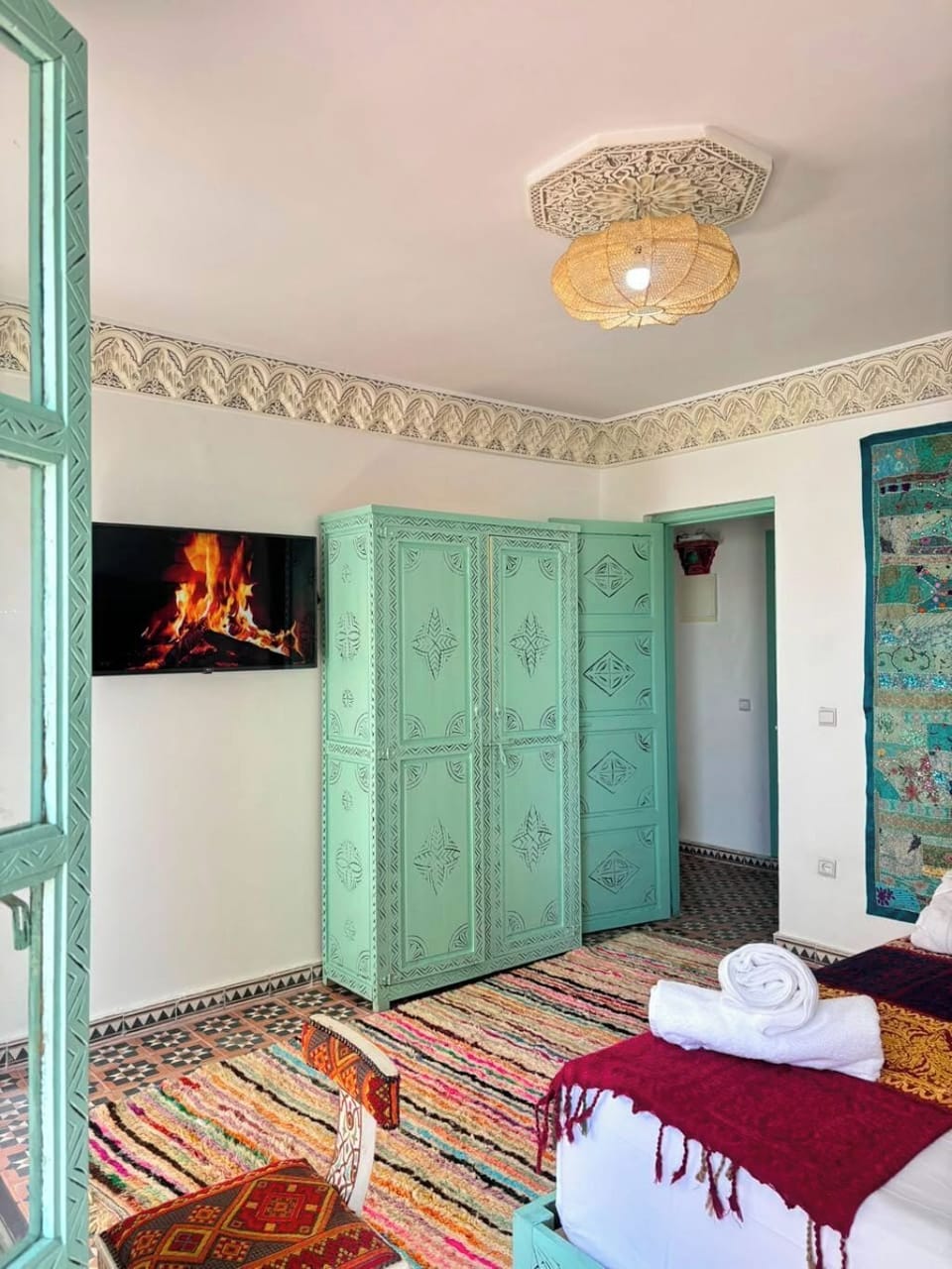 Family Apartment, City View | Blackout drapes, iron/ironing board, WiFi (free)
