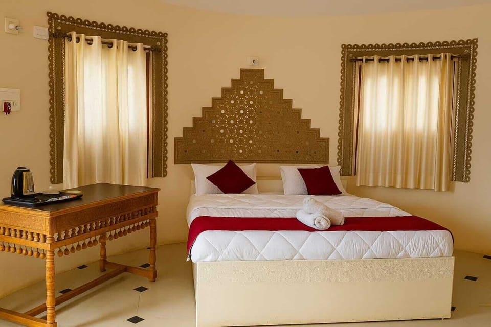 Deluxe Double Room, Garden View