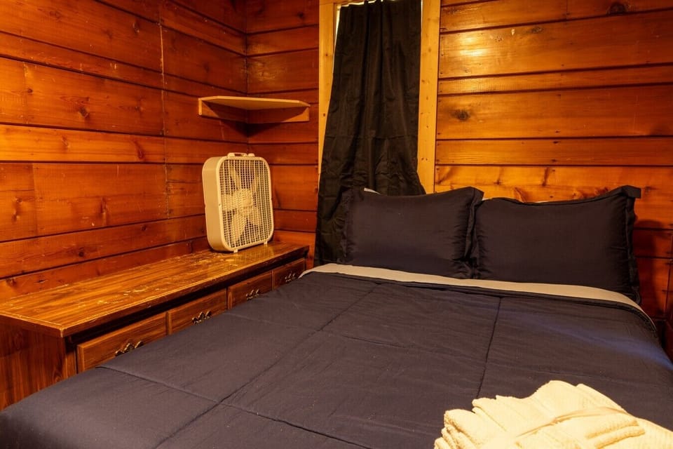 Cabin 2-7