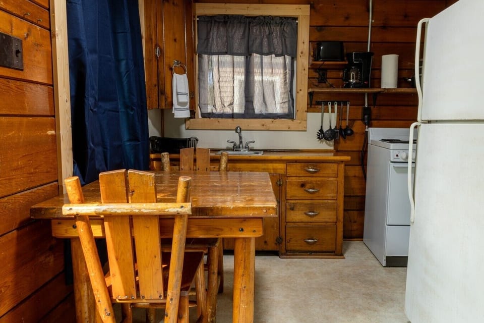 Cabin 2-3