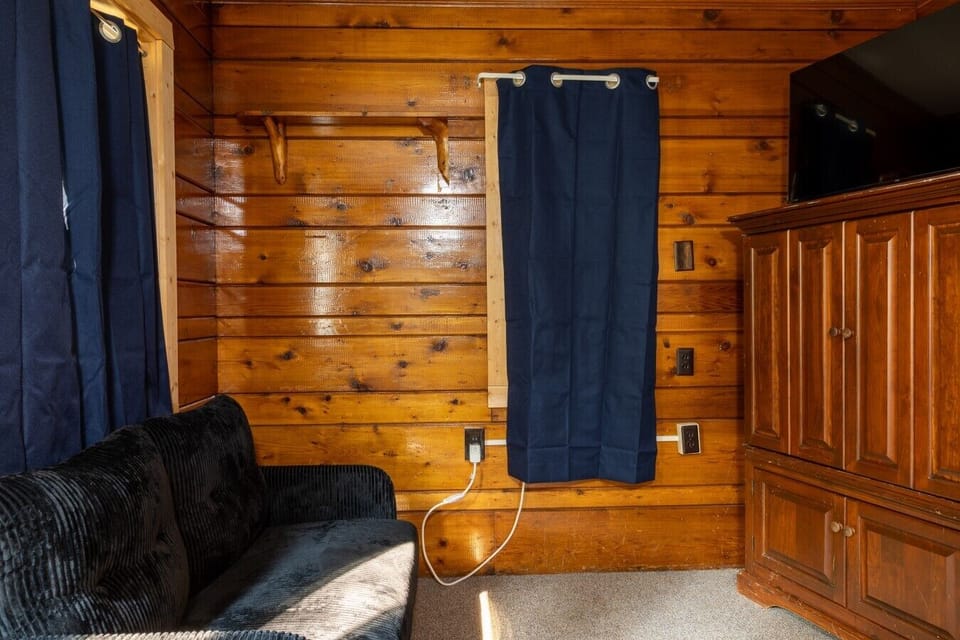 Cabin 1-2