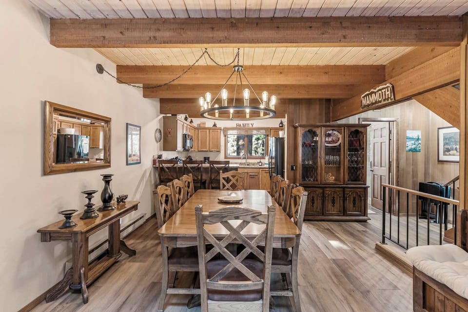 Dining table seating for 8