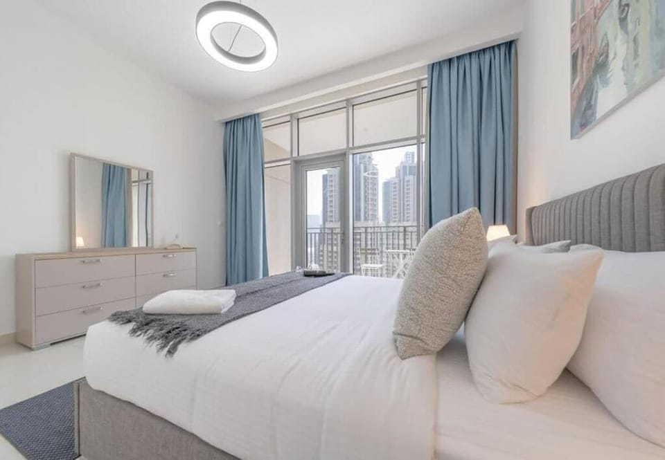 In-room safe, desk, laptop workspace, WiFi (free)