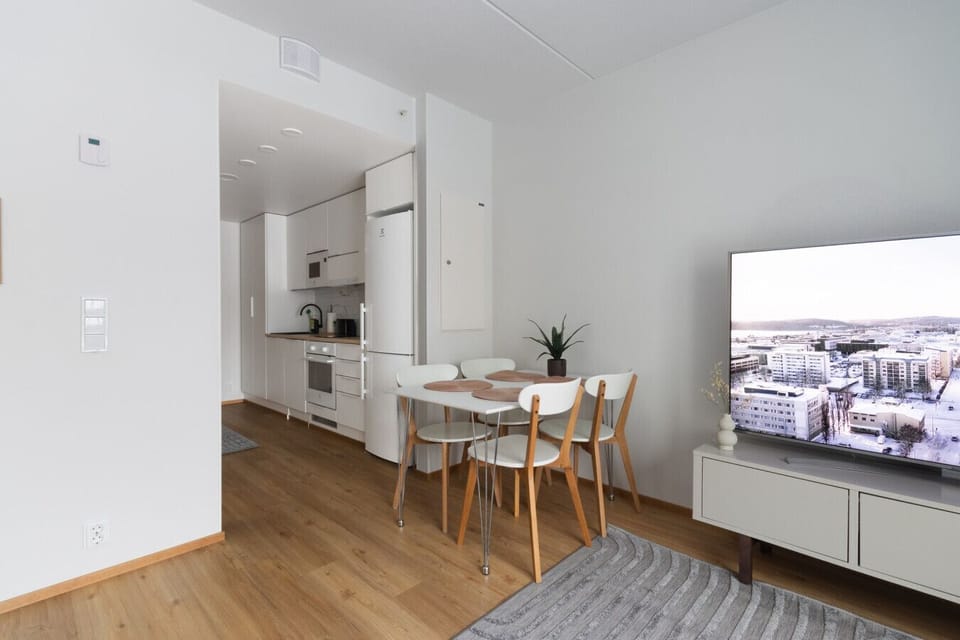 Dining area is next to the kitchen