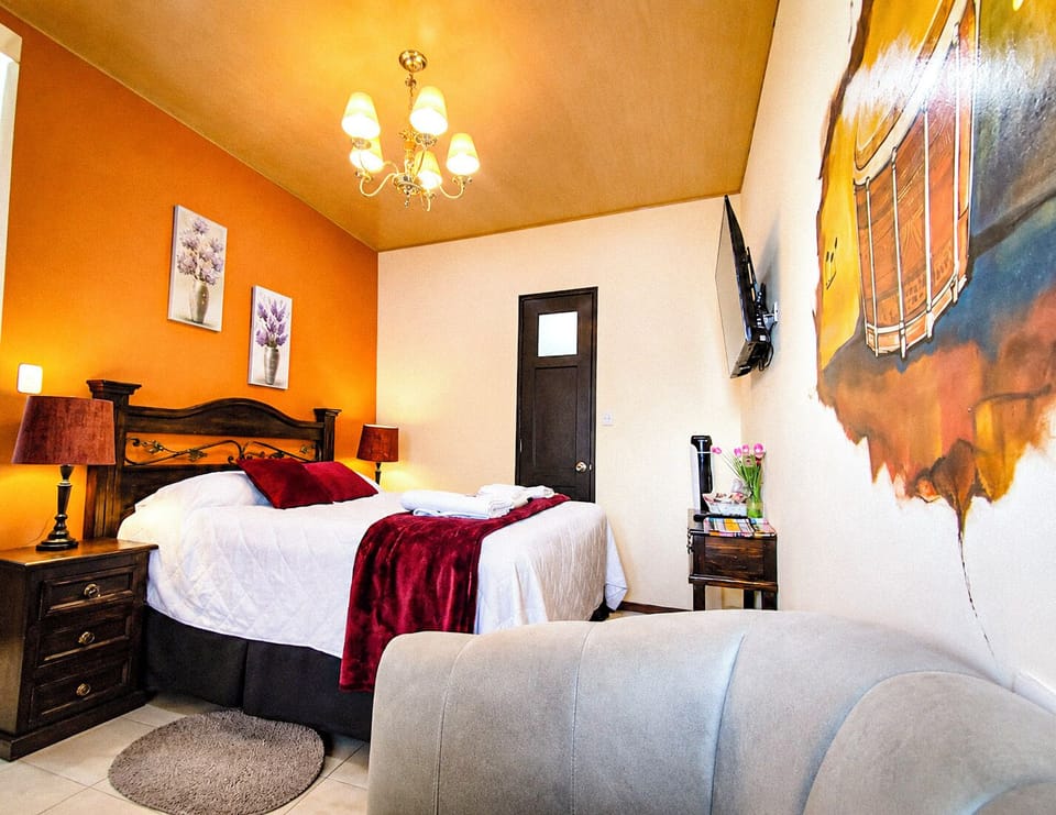 Classic Room, Mountain View | WiFi (free)