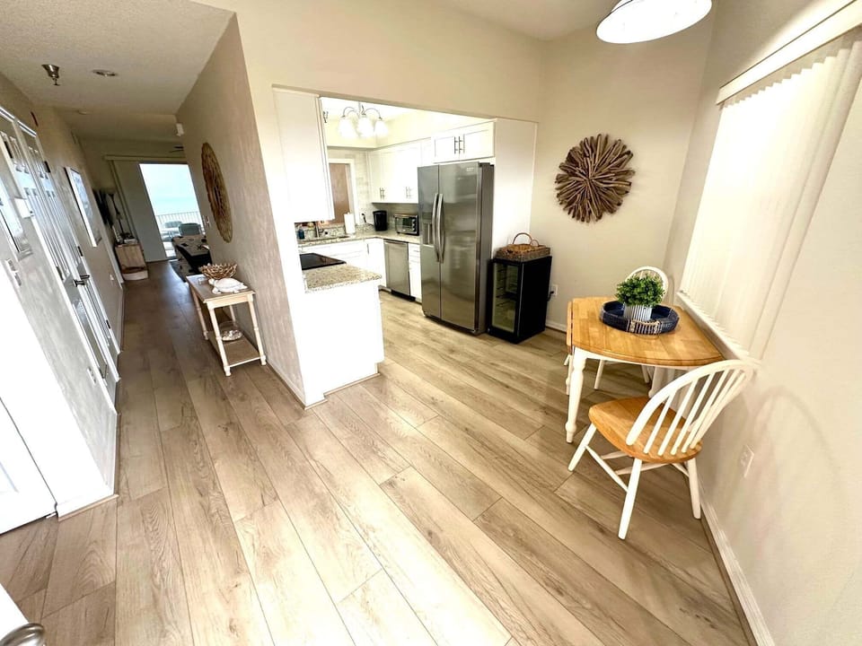 Condo, Multiple Beds, Ocean View (Surf Club 1307) | Private kitchen