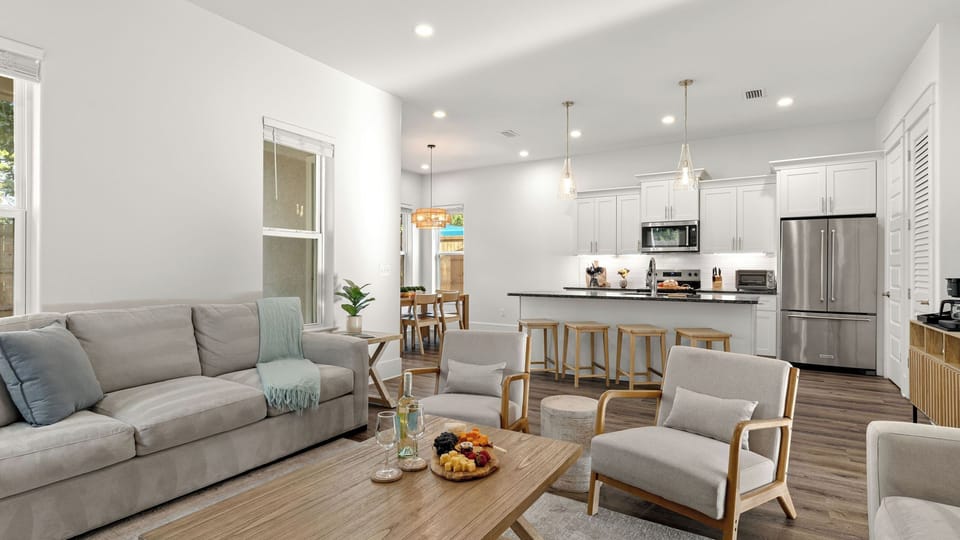 House (4 Bedrooms) | Interior