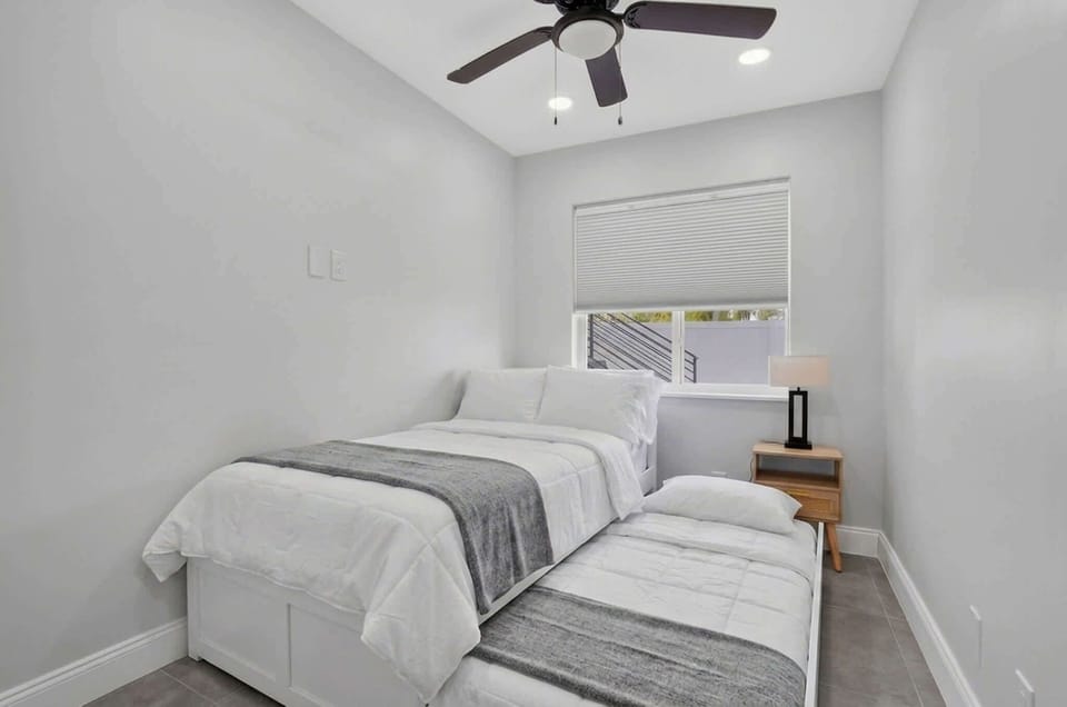 Bedroom 2 with twin bed and twin trundle