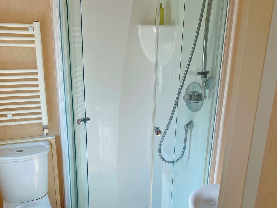 Double bedroom | 508 Foxglove Meadow, Newquay