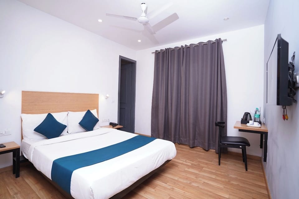 Deluxe Double Room | Laptop workspace, WiFi (free)