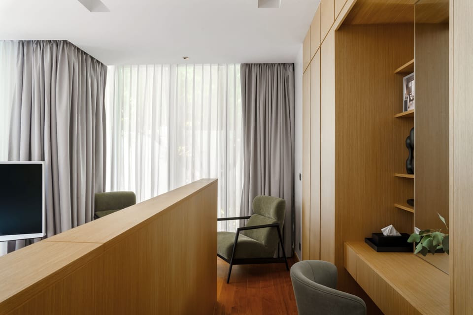 Deluxe House | In-room safe, blackout drapes, iron/ironing board, WiFi (free)