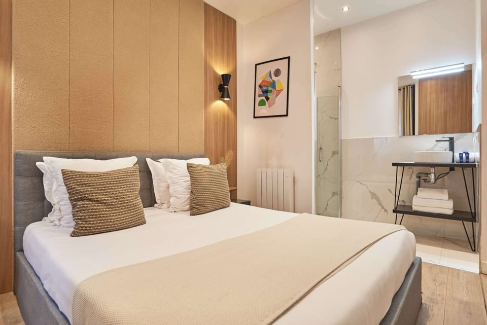 Chambre 2 avec salle de bain