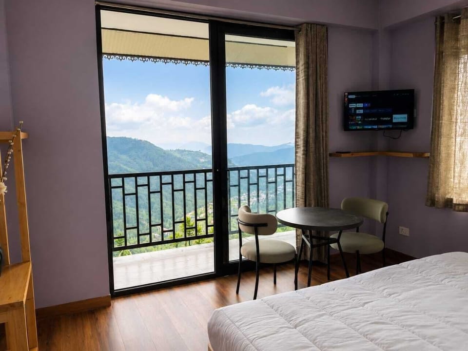 Double Room, Balcony, Mountain View | WiFi (free)