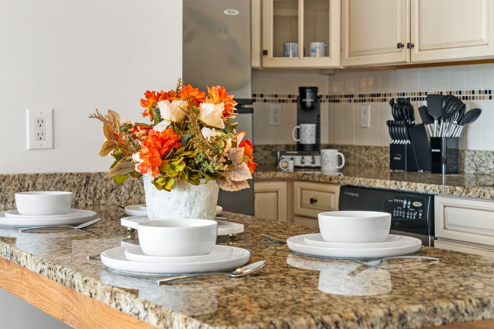 Sit down for relaxed meals together without leaving the comfort of the apartment.