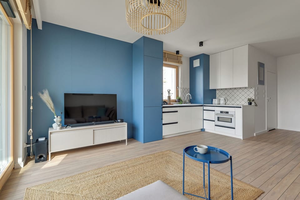 Deluxe Apartment, Balcony, Courtyard View | Interior
