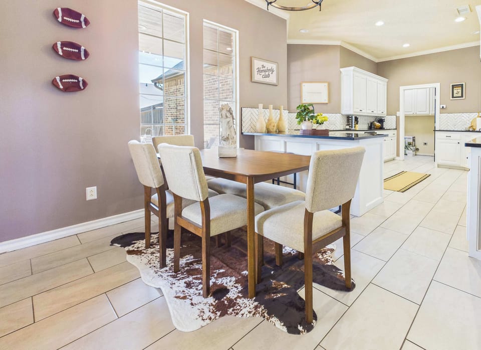 Indoor dining! 
