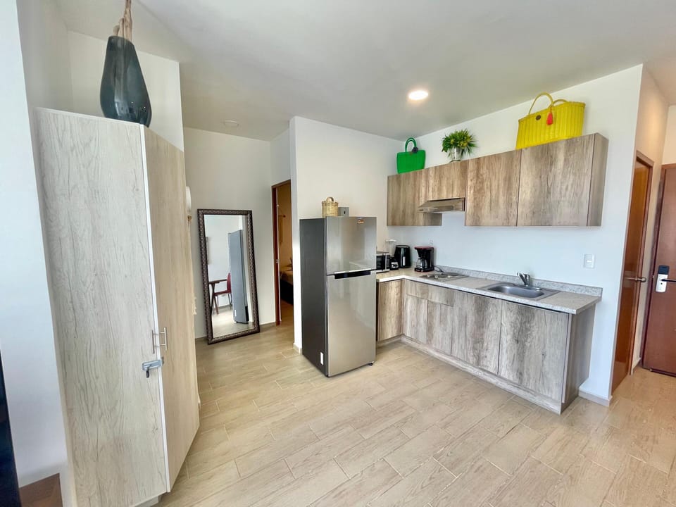 Comfort Apartment, Lake View | Private kitchen