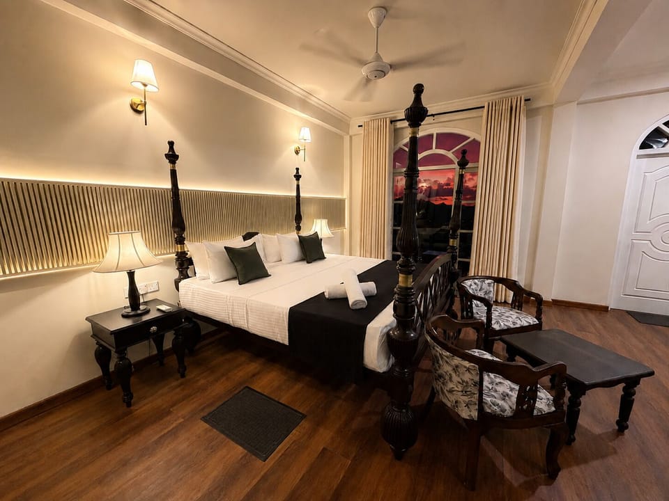 Deluxe Double Room, Balcony, Mountain View | Desk, WiFi (free)