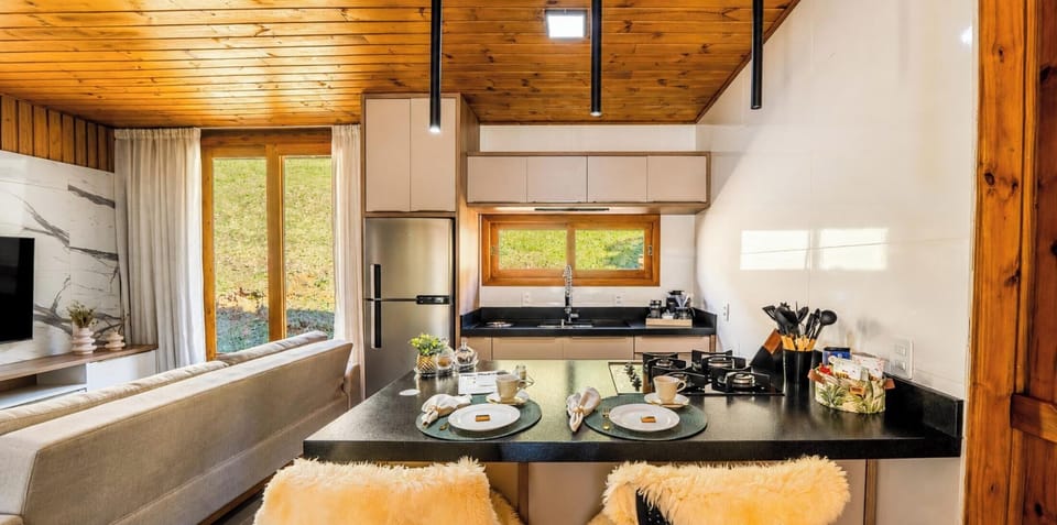 Cabin, 2 Bedrooms, Hot Tub, Mountain View | Private kitchen | Fridge, microwave, oven, cookware/dishes/utensils