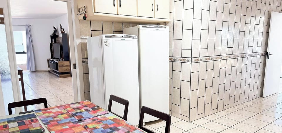 Basic Apartment | Dining