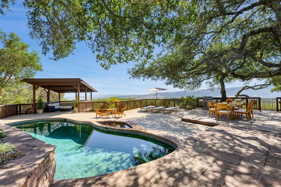 Pool with a sky view. 