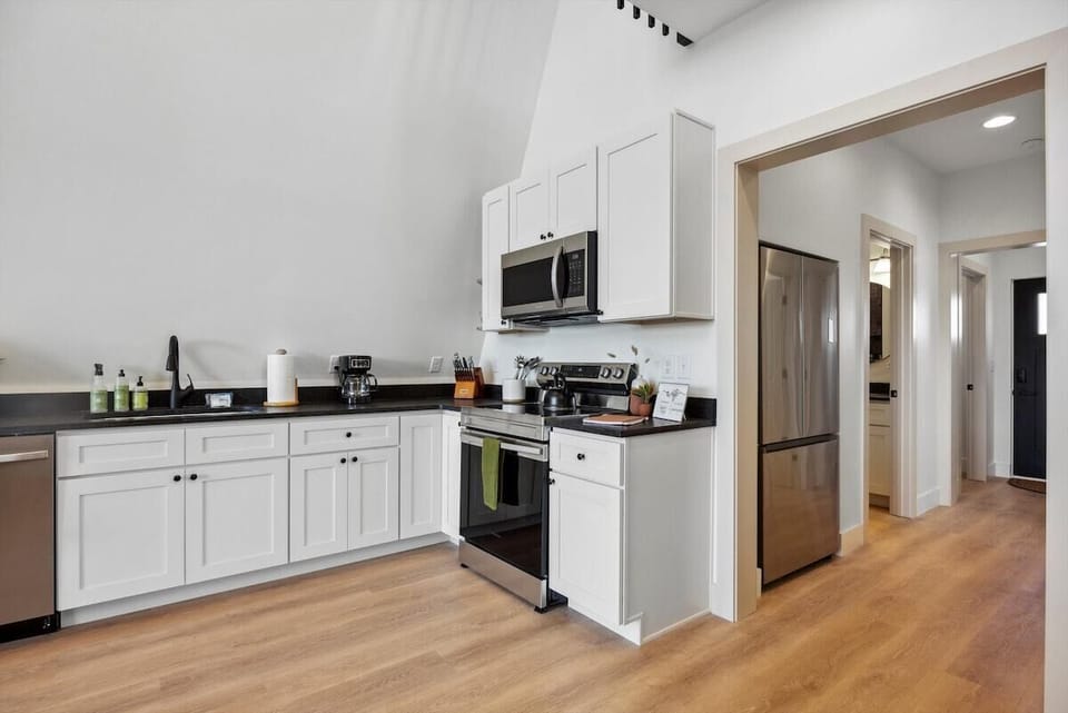 Fully stocked kitchen
