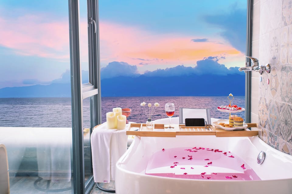 Classic Suite, Ocean View | Bathroom