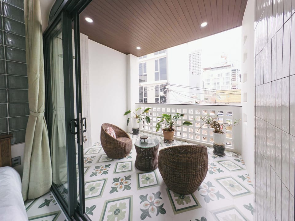 Double Room, City View | Interior