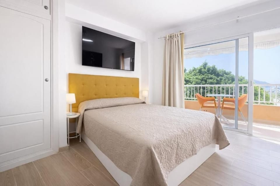 Apartment, Balcony, City View | WiFi (free)