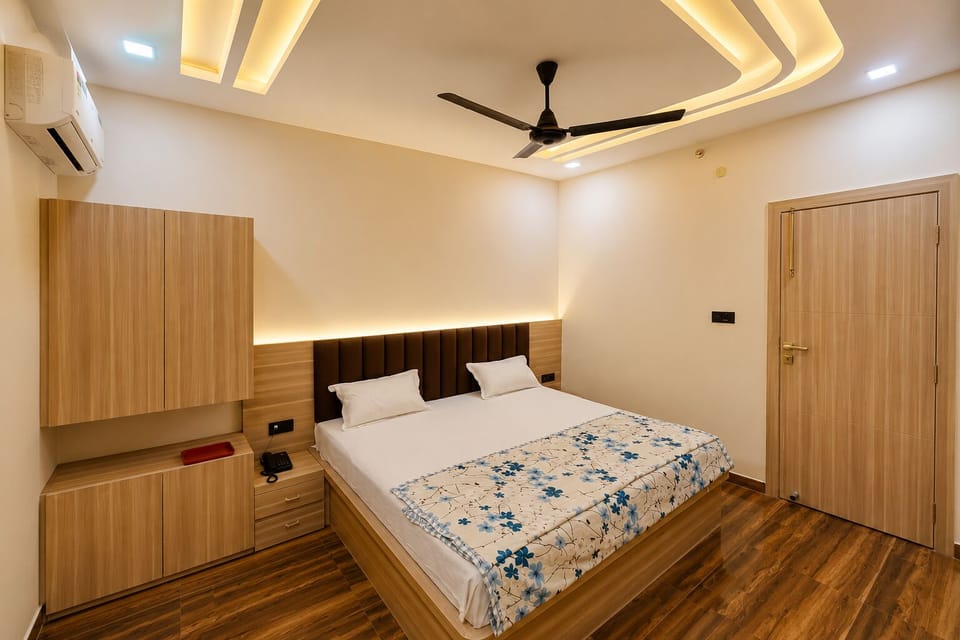 Deluxe Room, City View | WiFi (free)