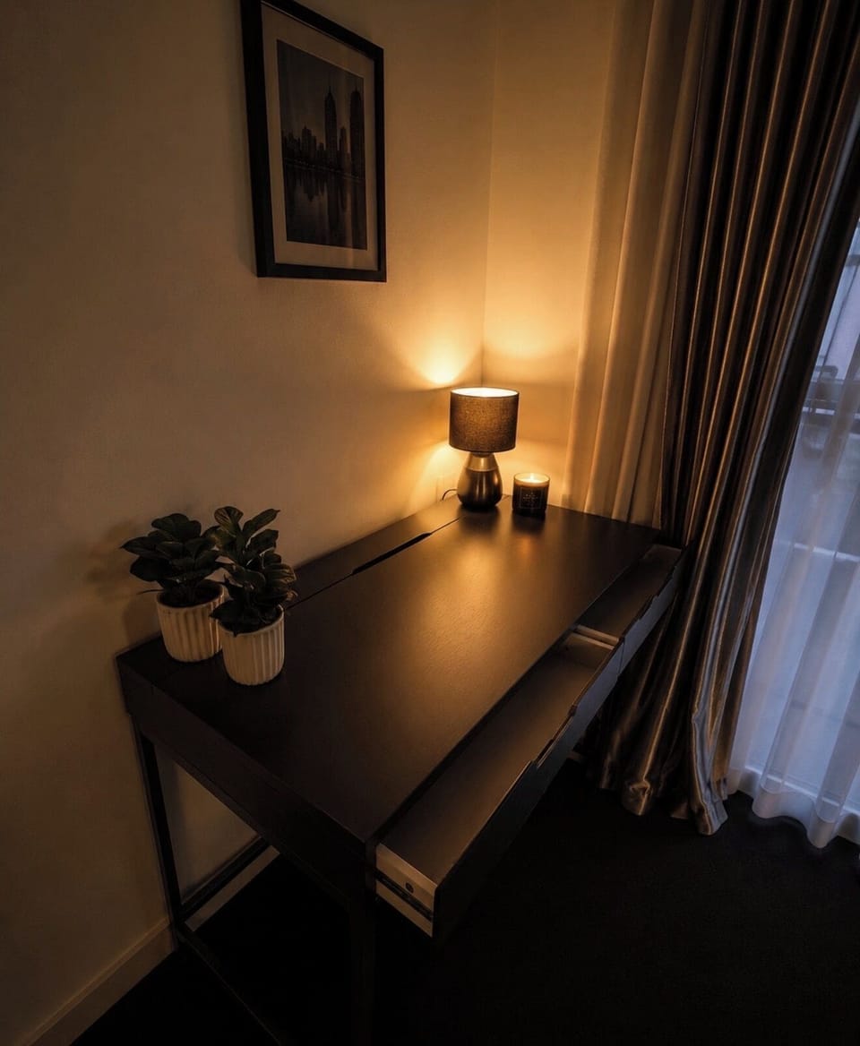 Studio Suite, City View | Interior