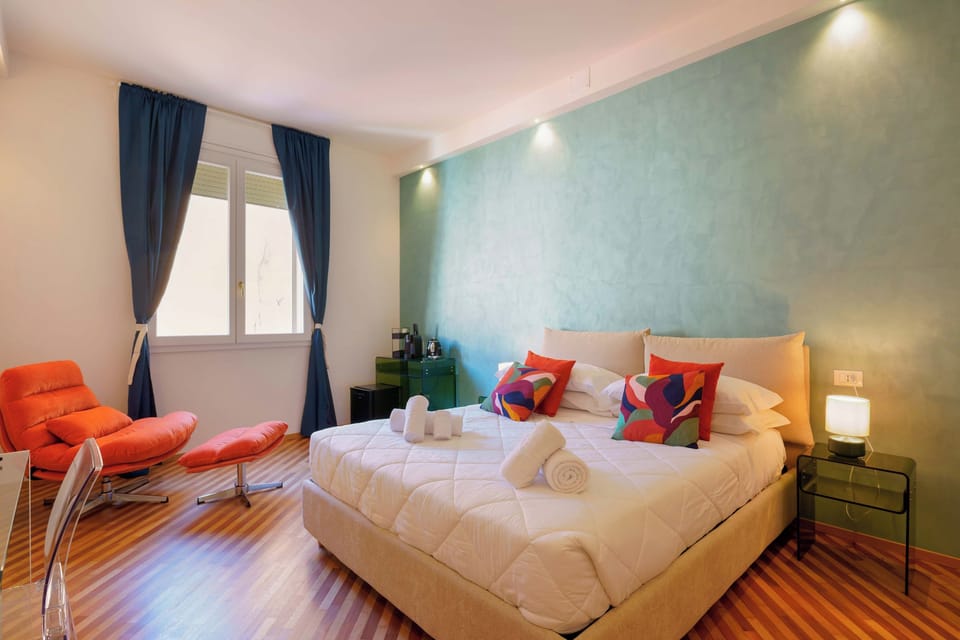 Superior Room | Desk, soundproofing, WiFi (free)