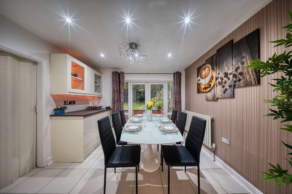House | 3 bedrooms, high-speed internet