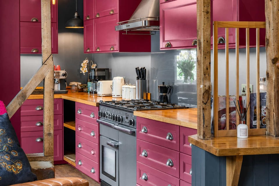 Stunning 4-bed Hertford Townhouse Sleeps 8 House in Hertford