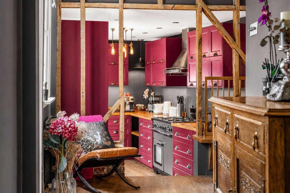 Stunning 4-bed Hertford Townhouse Sleeps 8 House in Hertford