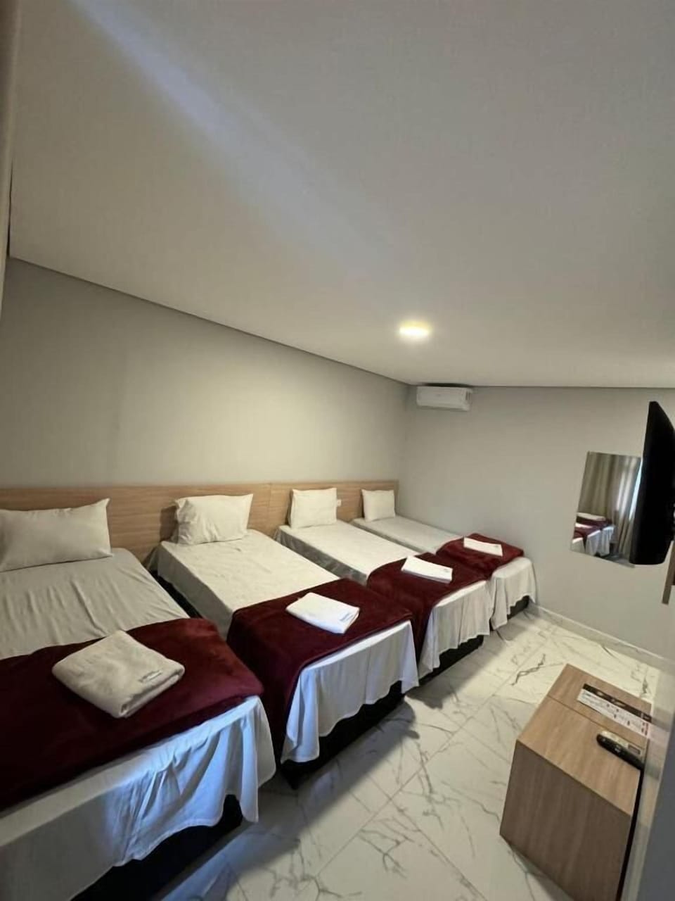 Basic Quadruple Room | WiFi (free)