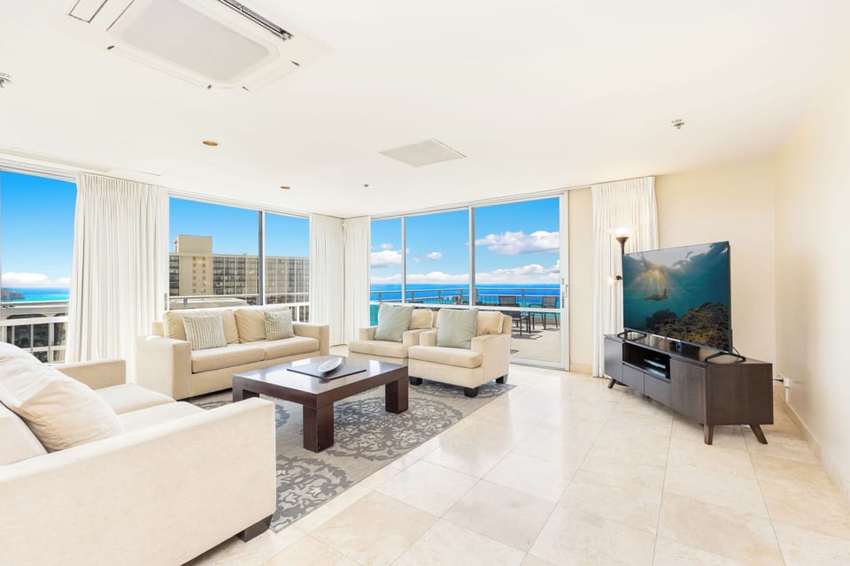 Apartment (3 Bedrooms) | Exterior