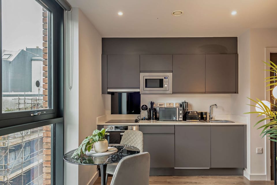 Miller's Place Apartment, Liverpool - Host & Stay
