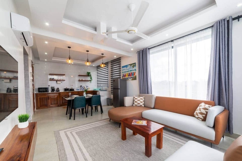 Spacious Living area