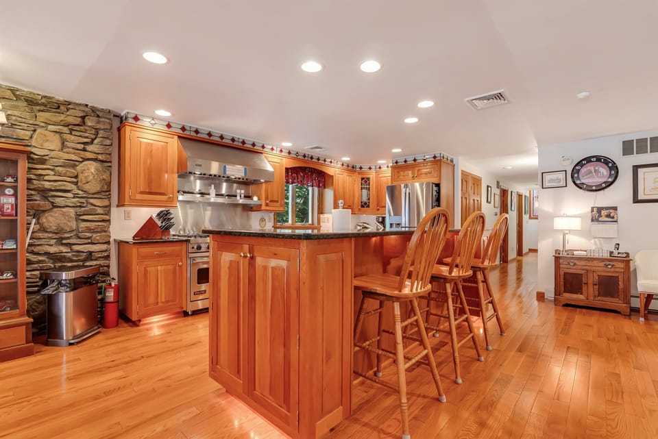 Kitchen with Island