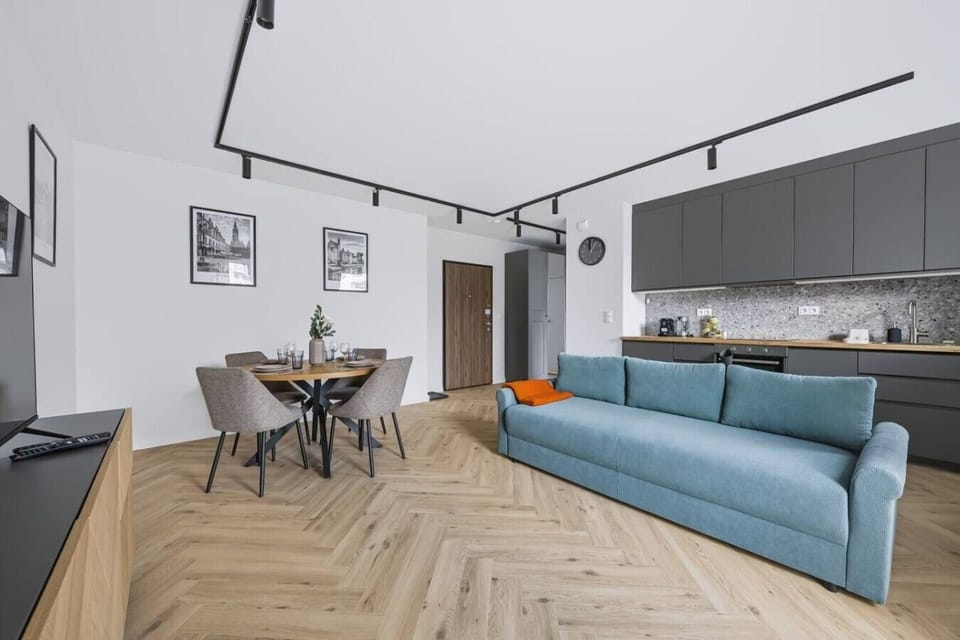 Bemowo Apartment with Parking and Balcony | Book Now with RENTUJEMY.COM