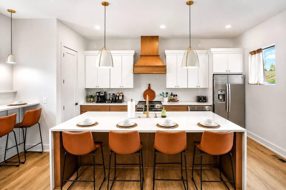 Dining area equipped to comfortably sit 9 guests.