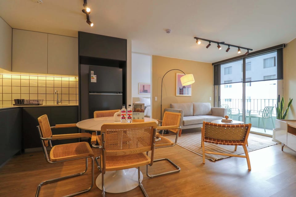 A cozy dining room